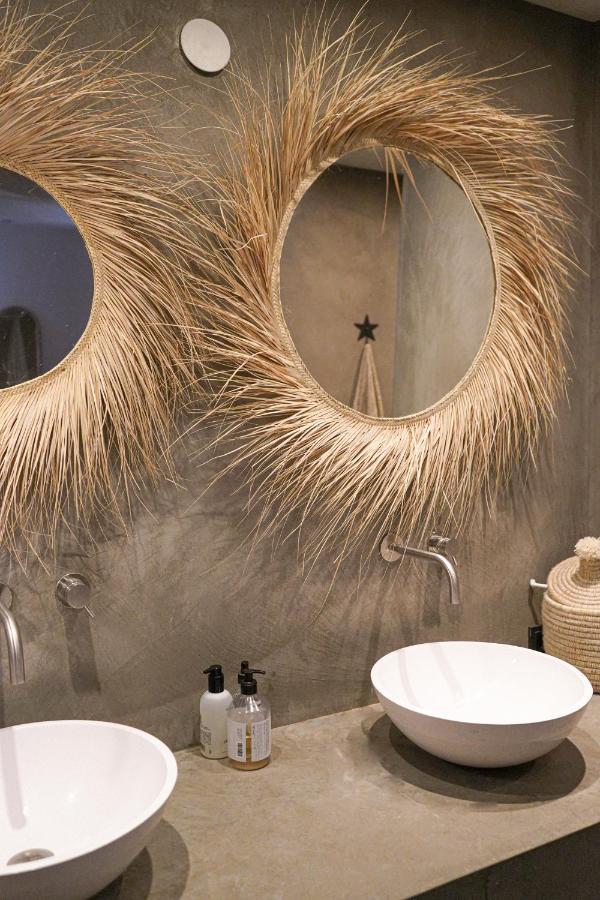 Haert Boutique Wellness Suites City Centre Гарлем Экстерьер фото